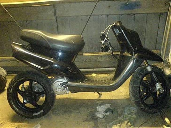 Yamaha booster SOLGT - da gamle ejer havde den billede 10