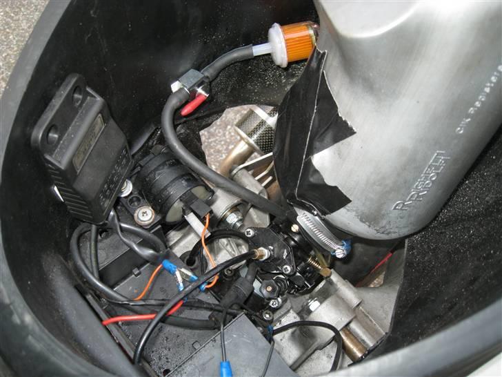 Yamaha Jog RR Solgt - En tosset ven der tæsker den billede 16