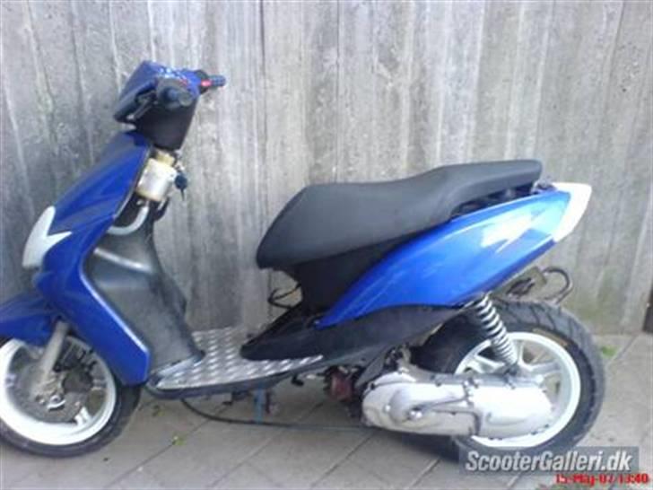 Aprilia sonic. SOLGT - min gamle jogr:D billede 5