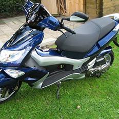 PGO G-MAX  Blå perlemor