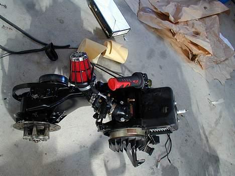 Gilera Runner AC *Renovering* - Motoren imens den gamle ejer var igang med at bygge den om :) billede 5