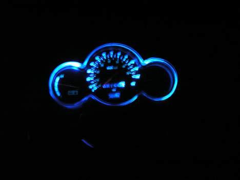 Aprilia Sonic ~$BlAcK aNd WiThE$~ - Mit Speedo. Der kommer også røde pære i.. billede 6