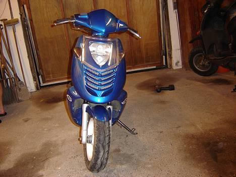 Aprilia sonic Evo Solgt - så blev jeg færdig med og samle billede 4