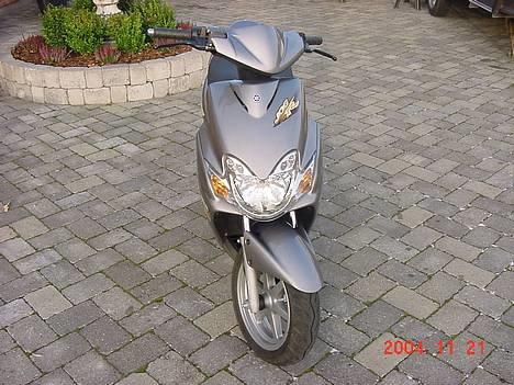 Yamaha Jog R [Hebo AC](Solgt) - Forfra billede 5