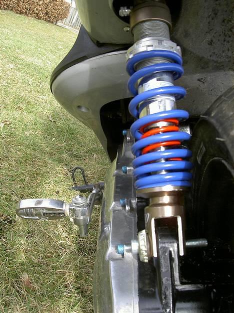 Yamaha Neos - Min støddæmper og kapsel igen billede 8