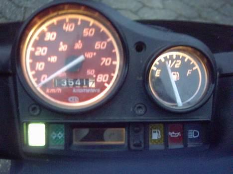 Gilera Stalker "Forfølgeren" - Ja nemlig ja... Der er lys i speedometer :) billede 7