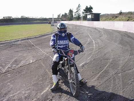 Suzuki samurai dm 50 *solgt* - Mig på min speedwaycykel. har bare de gamle skærme på. billede 5