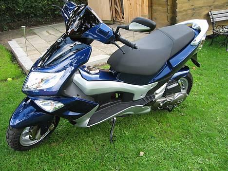 PGO G-MAX  Blå perlemor - den nye farve. billede 1