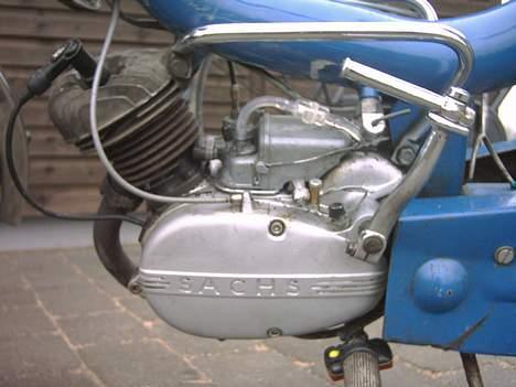 Monark monark, solgt!! - lidt motor,.,,. den lille cylle yder 1 hk men går nemt på baghjul............,., billede 8