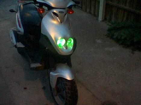 PGO pmx min baby *byttet* - den har grønd lys, festligt billede 2