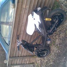 Yamaha Jog fs / Neos (BYTTET)
