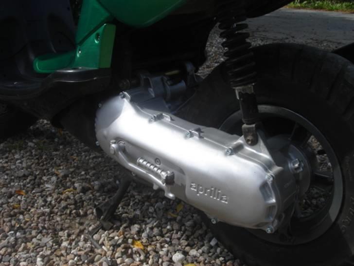 Aprilia Rally (Solgt) - Motoren har fået nye lejer og tætninger. Ny variomatik, rem, ruller og fjedere. billede 3