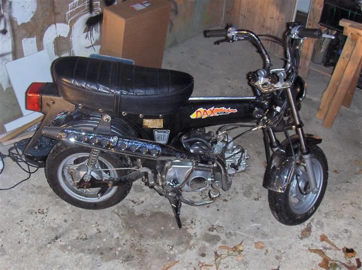 Skyteam Dax - solgt - De grimme Skyteam Dax klistermærker er også væk billede 2