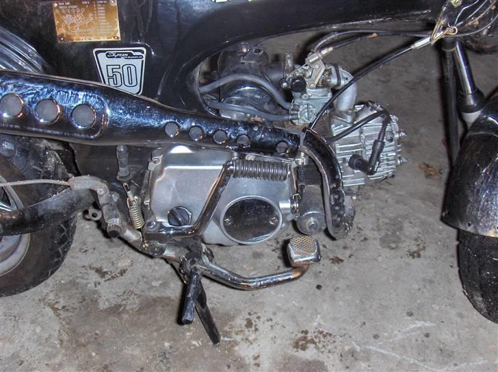 Skyteam Dax - solgt billede 6