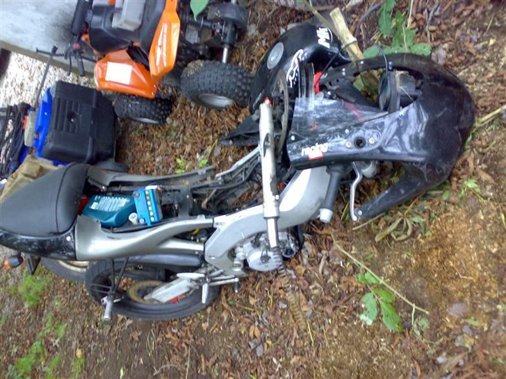 Aprilia *Smadret 17/8* Rs 50 billede 8