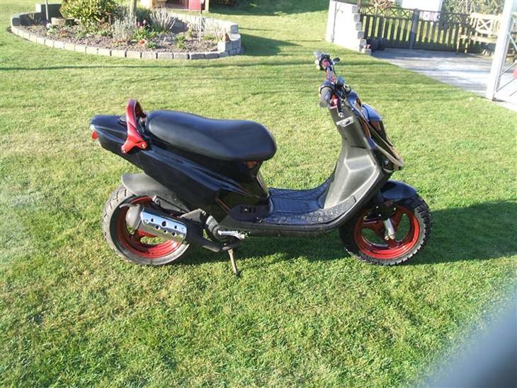 {{currentPhoto.altText}} billede {{currentPhoto.number}}