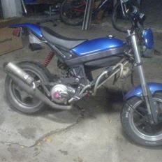 Suzuki street magic LC solgt.