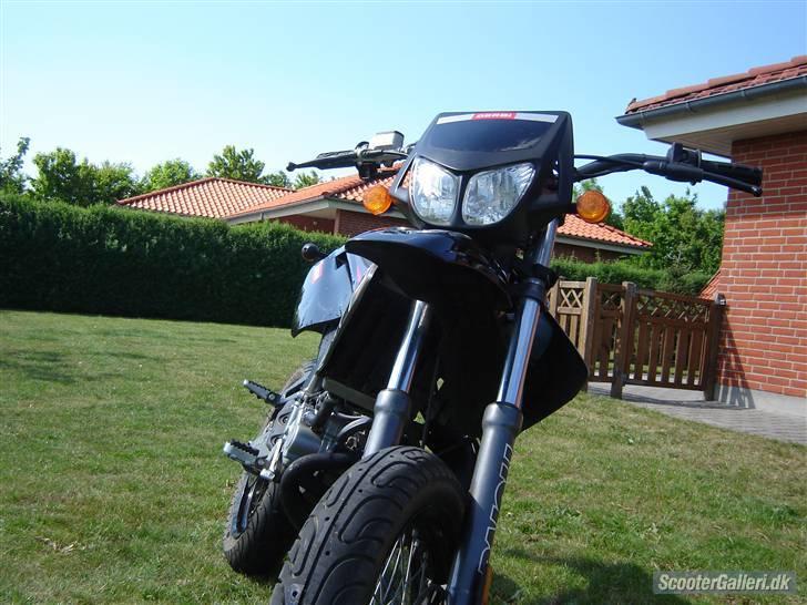 Derbi          Senda SM X-treme billede 1