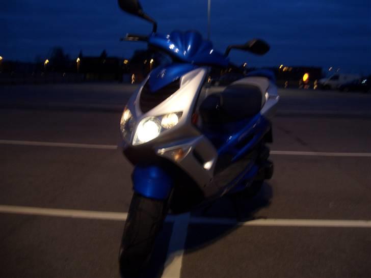 Peugeot SpeedFight 2 AC (Solgt) - Min Scooter Om Natten billede 14