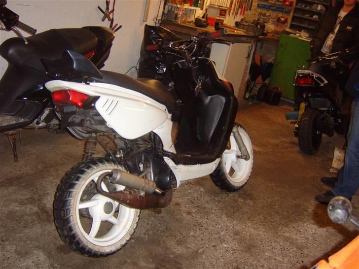 Yamaha bws ng (SOLGT) - Da min ven havde den! Med SR50 fælge, MHR cylle og udstødning! Det var nice! billede 7