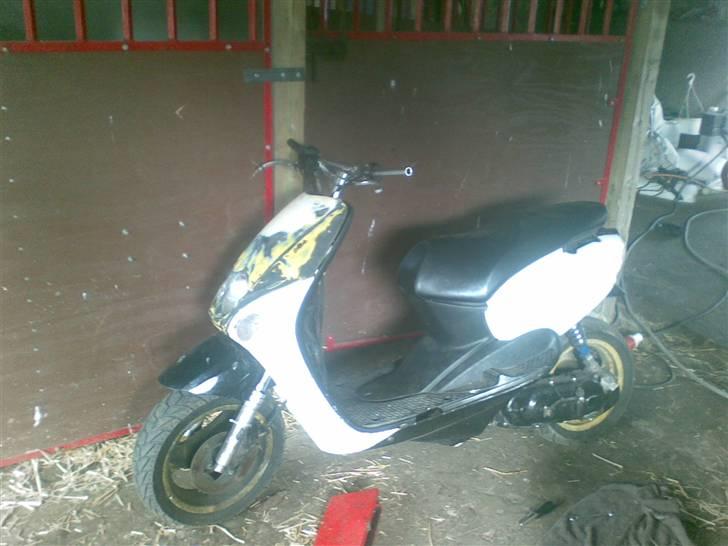 Yamaha neos nr 1 byttet - fra siden  billede 2