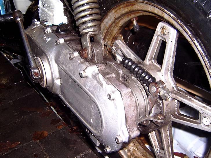 Suzuki FZ 50 vintergrisen SOLGT - faktisk en meget pæn blok :) billede 6