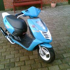 Aprilia Sonic ** SOLGT **