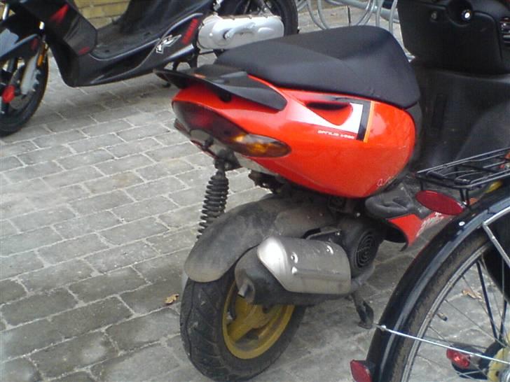Aprilia Sonic GP (AC) Rød/Sort billede 8