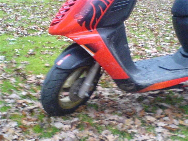 Aprilia Sonic GP (AC) Rød/Sort billede 9