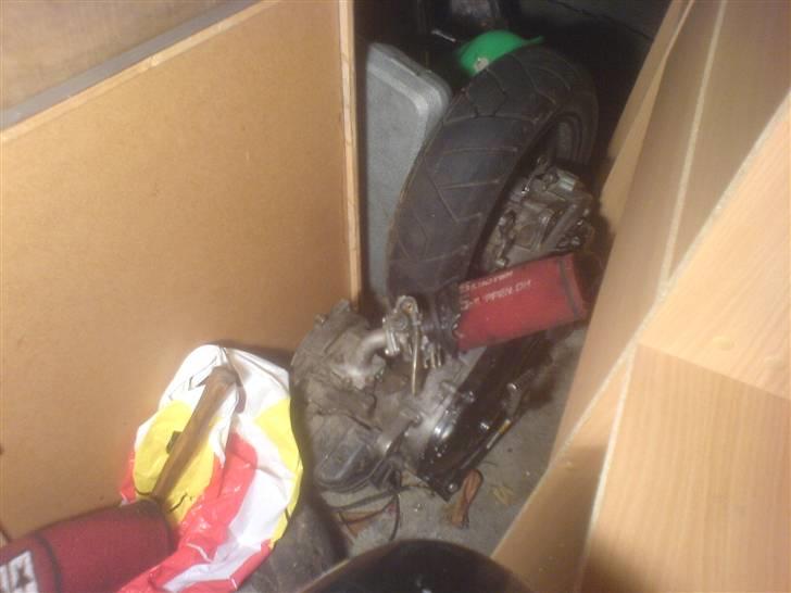 Suzuki Ssm projekt  (solgt)  - Ssm moteren, som os følger med i salget :) uden tænding dog ! billede 7