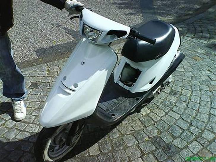 Yamaha jog - Byttet billede 1