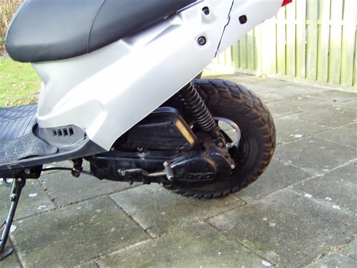 PGO Hot50 SOLGT billede 5