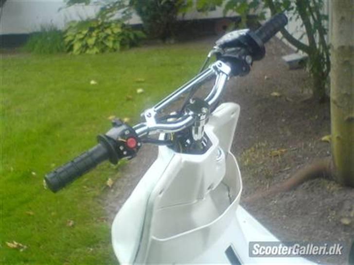 Yamaha Jog Barikit Blauzafir AC billede 2