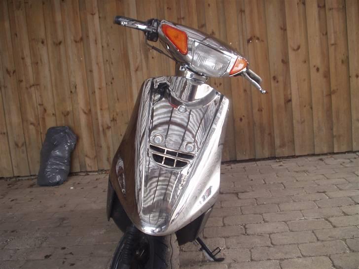 Yamaha jog SOLGT billede 1