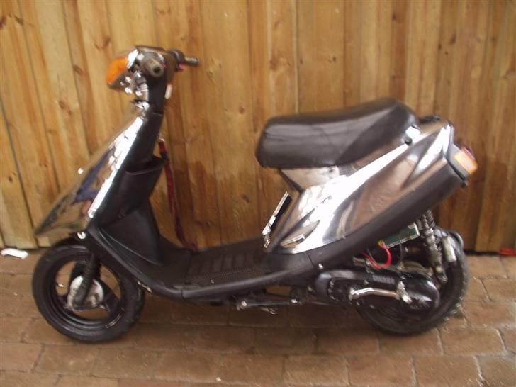 Yamaha jog SOLGT billede 6