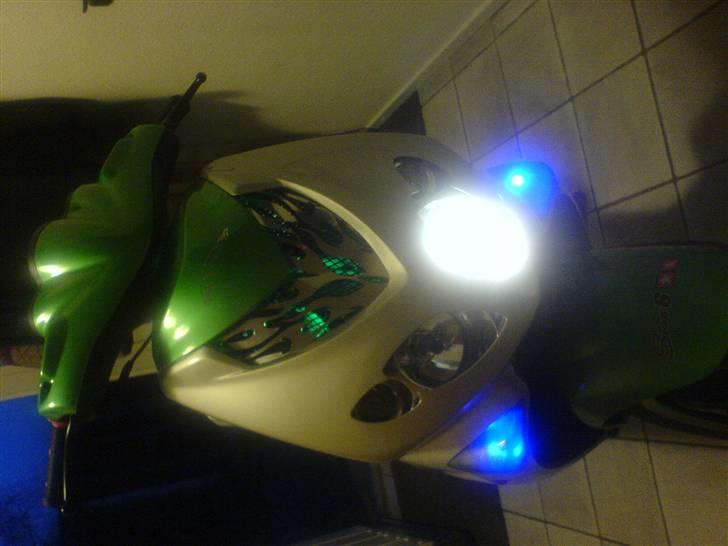 Peugeot Speedfight 2 **SOLGT** - Smack that on the floor baby!  Hehe ;p billede 11