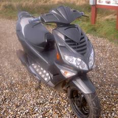 Peugeot speedfight 2 solgt