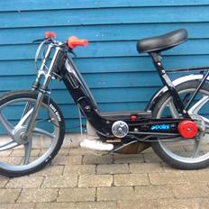 Vespa       i 1 klasse;)
