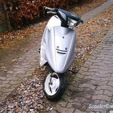 Yamaha Jog (byttet til hot)