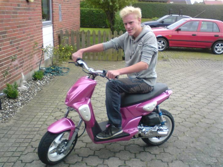 Yamaha slider - Min gode ven John (Jah du nyder det hva John) billede 7