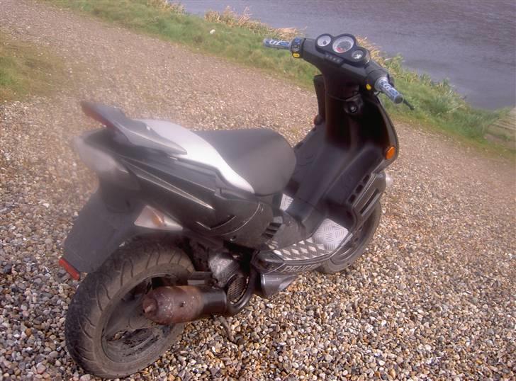 Peugeot speedfight 2 solgt billede 4