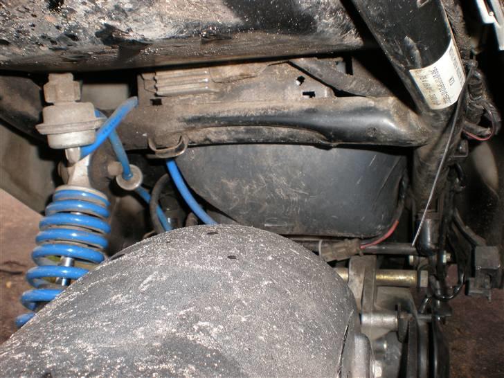 PGO hot 50 (FØR Renovering) - den smukke´s stødæmper og bagskærm trænger nok til at skal vaskes taget den 25-11-07 billede 11