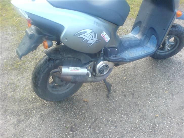 Aprilia rally til salg  billede 9