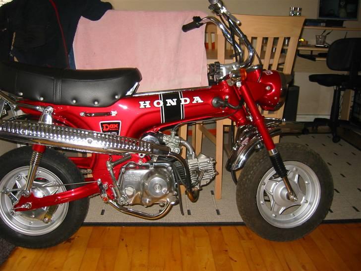 Honda Dax [ 100% original ] - så er den ved at være færdig billede 2