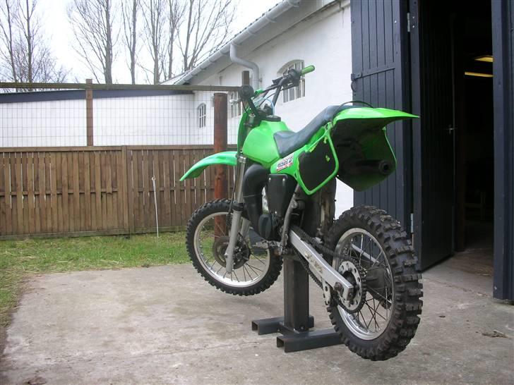 Kawasaki KX 80 (SOLGT) billede 4