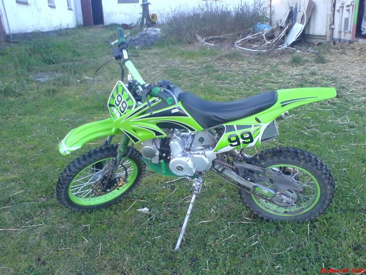 MiniBike 125c  loncin solgt - fra den anden side  billede 5