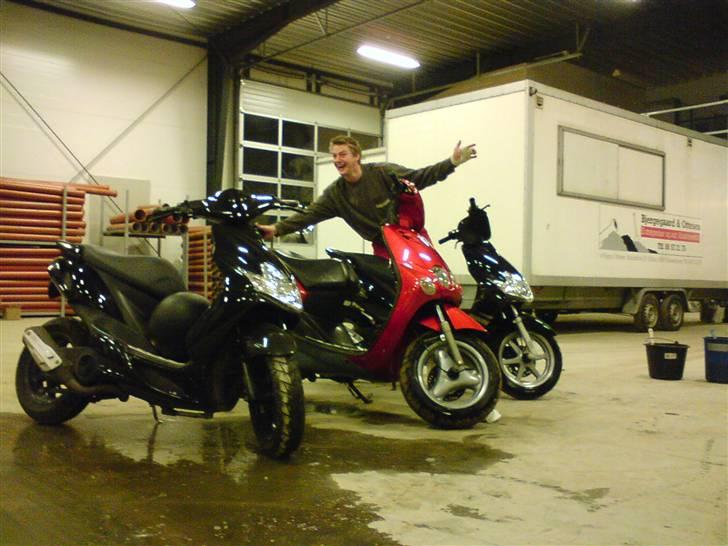 Yamaha Jog R <33 - haha lol jeg er sej i på arbejde ;) billede 9