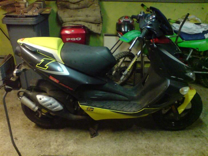 Aprilia SR 50 Ditech Solgt..! billede 2