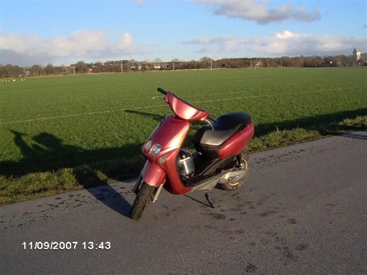 Yamaha neos  STJÅLET.  FINDELÖN  billede 2