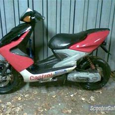 Yamaha aerox/mbk nitro solgt